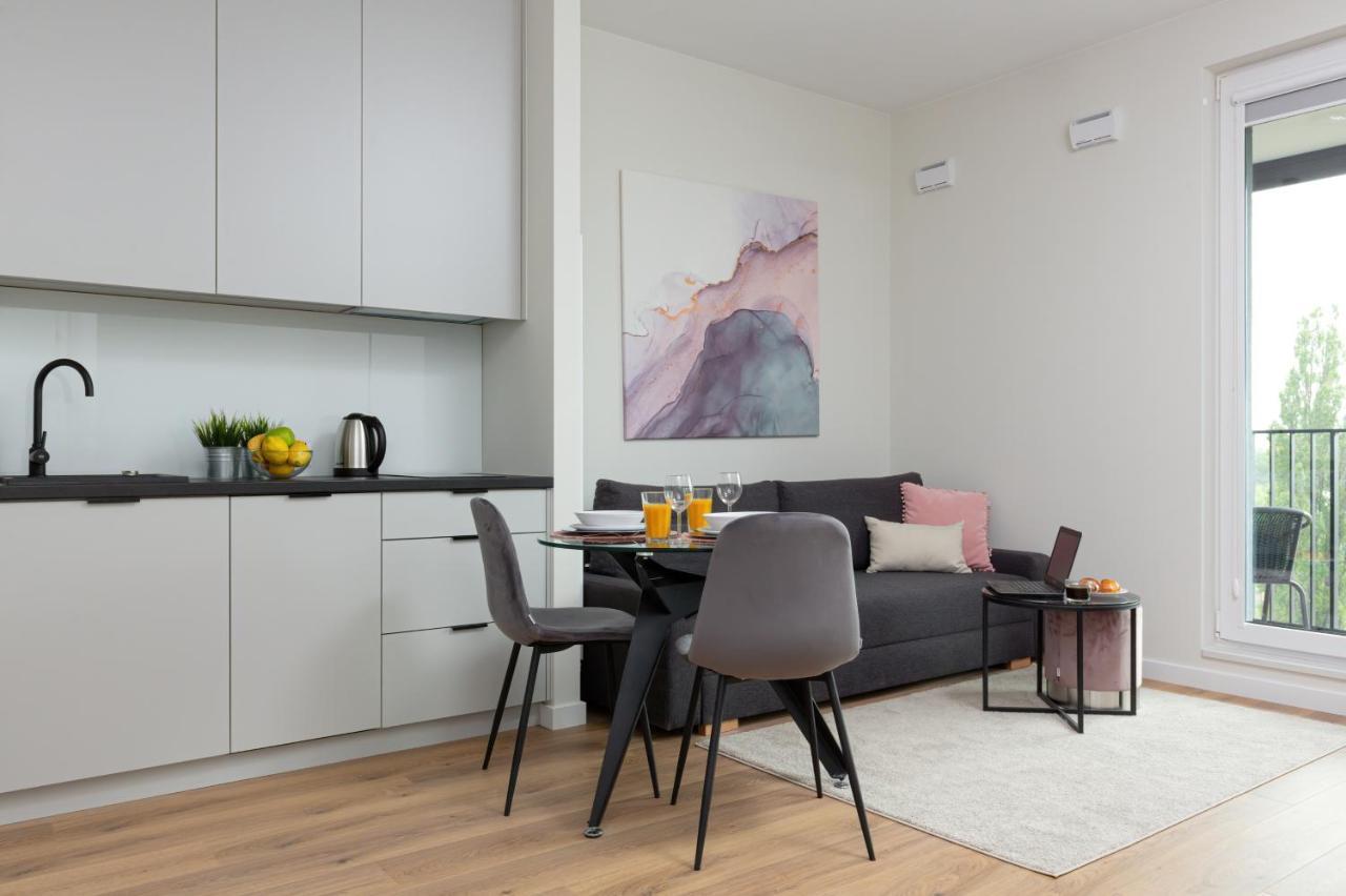 Apartments Business Center Wola Ordona By Renters 바르샤바 외부 사진
