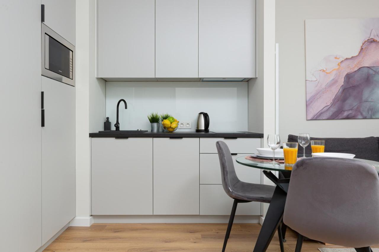 Apartments Business Center Wola Ordona By Renters 바르샤바 외부 사진